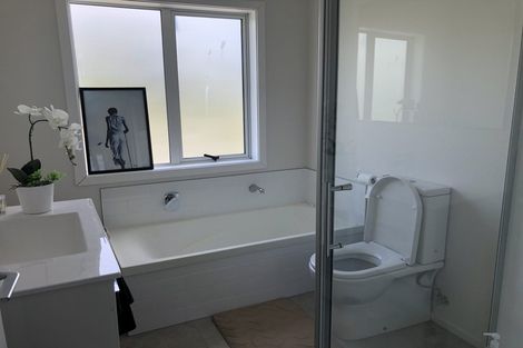 Photo of property in 15 Anna Jean Crescent, Flagstaff, Hamilton, 3210