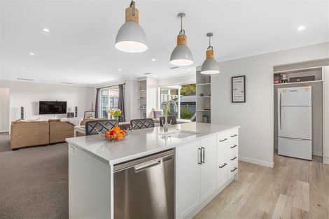 Photo of property in 16 Schooner Drive, Whitby, Porirua, 5024