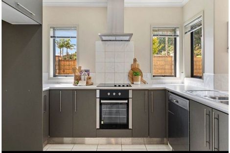 Photo of property in 5/100 Millers Road, Brookfield, Tauranga, 3110