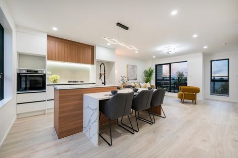 Photo of property in 21b Laura Street, Kelston, Auckland, 0602