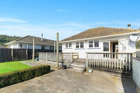 Photo of property in 6 Chittick Street, Stokes Valley, Lower Hutt, 5019
