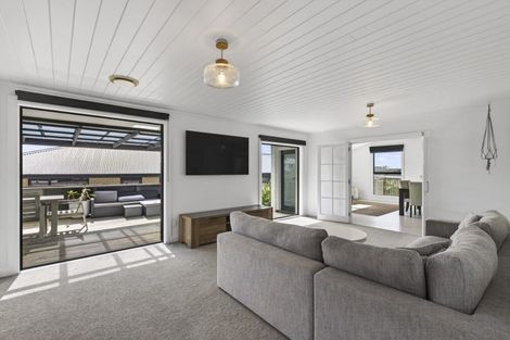 Photo of property in 105 Parklands Avenue, Bell Block, New Plymouth, 4312