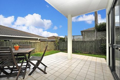 Photo of property in 1/16 Glucina Avenue, West Harbour, Auckland, 0618