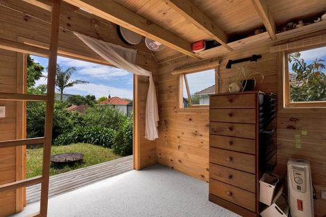 Photo of property in 26 Glenpark Avenue, Frankleigh Park, New Plymouth, 4310