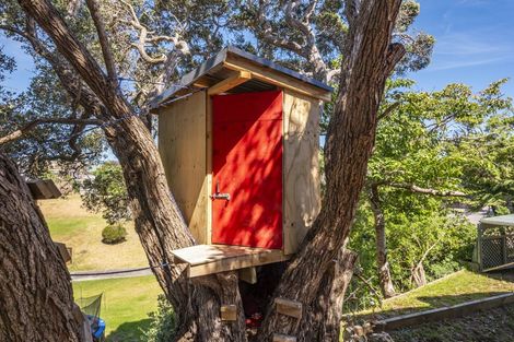 Photo of property in 10 Rosetta Road, Raumati South, Paraparaumu, 5032