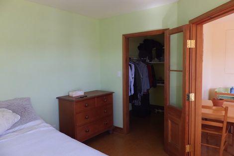 Photo of property in 15 Thane Road, Roseneath, Wellington, 6011