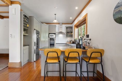 Photo of property in 27 Stanley Avenue, Palmerston North, 4414