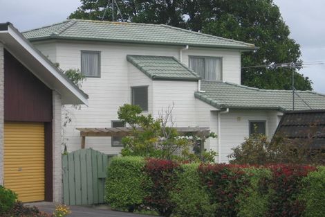 Photo of property in 1/119 Chivalry Road, Glenfield, Auckland, 0629