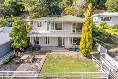 Photo of property in 19 Thomas Street, Stokes Valley, Lower Hutt, 5019