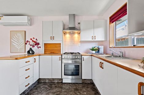 Photo of property in 2/3 Claverley Gardens, Avonhead, Christchurch, 8042