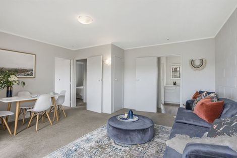 Photo of property in 2/34 Watea Road, Sandringham, Auckland, 1025