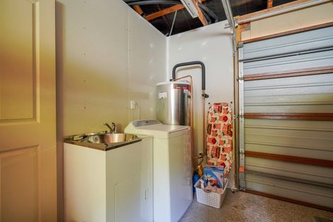 Photo of property in 98 Erskine Road, Otatara, Invercargill, 9879