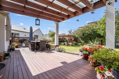 Photo of property in 2 Vaucluse Drive, Nukuhau, Taupo, 3330