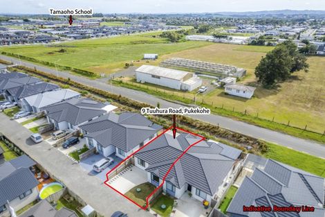 Photo of property in 9 Tuuhura Road, Pukekohe, 2120