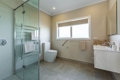 Photo of property in 2 Kirian Lane, Pollok, 2684