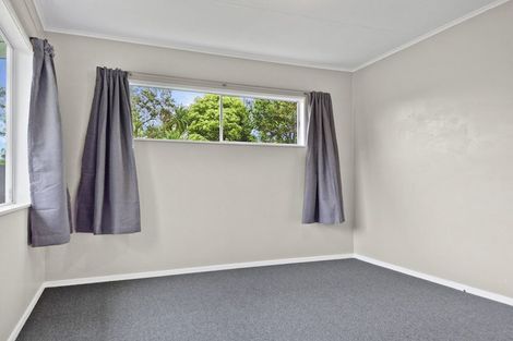 Photo of property in 32 Matthews Road, Wainuiomata, Lower Hutt, 5014