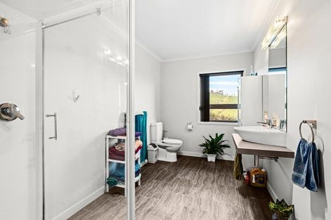 Photo of property in 169 King Road, Inglewood, 4386