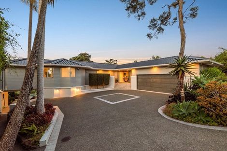 Photo of property in 14 Oscar Road, Greenhithe, Auckland, 0632