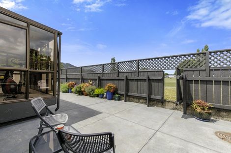 Photo of property in 10a Whitley Avenue, Ebdentown, Upper Hutt, 5018