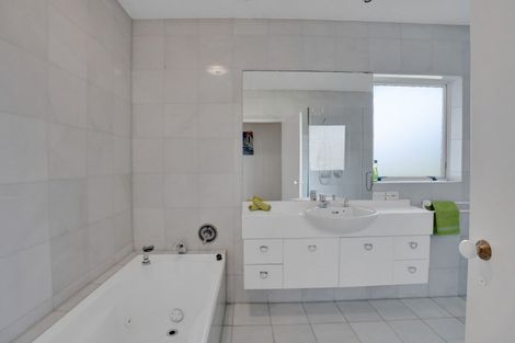 Photo of property in 55 Nugent Street, Bell Block, New Plymouth, 4312