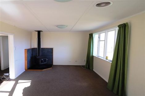 Photo of property in 9 Hewson Crescent, Otaki Beach, Otaki, 5512