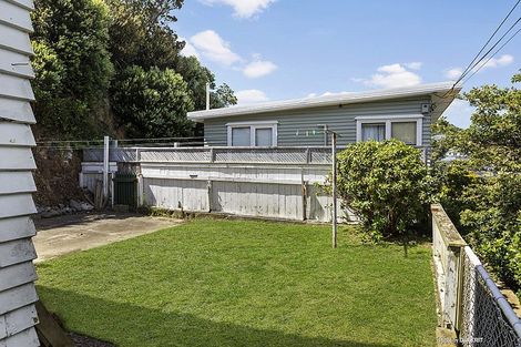 Photo of property in 6 Carlisle Street, Island Bay, Wellington, 6023