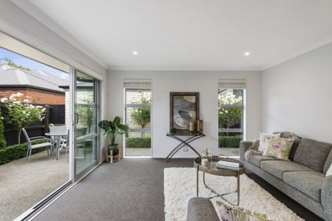 Photo of property in 1/502 Harewood Road, Harewood, Christchurch, 8051