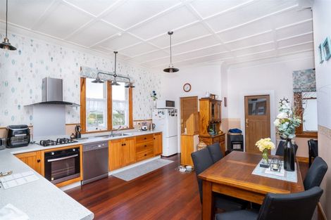 Photo of property in 39 Guy Street, Dannevirke, 4930