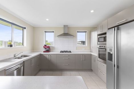 Photo of property in 100 Estuary View, Whangamata, 3620