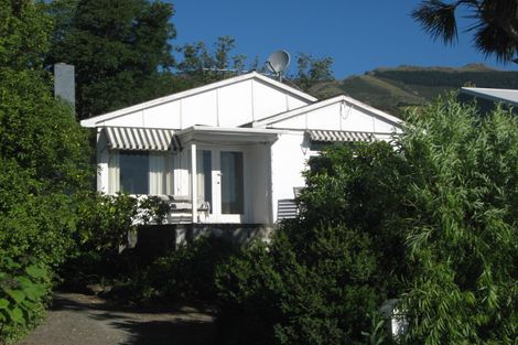 Photo of property in 91 Beach Road, Akaroa, 7520