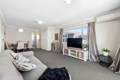 Photo of property in 2/42 Luton Avenue, Sunnyhills, Auckland, 2010