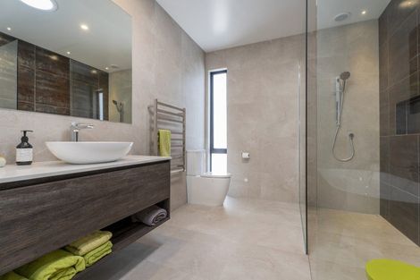 Photo of property in 11 Awatea Drive, Whitianga, 3510