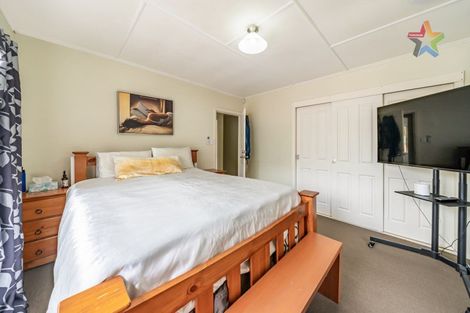 Photo of property in 1 Peel Place, Wainuiomata, Lower Hutt, 5014