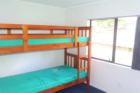 Photo of property in 1/54 Pooks Road, Ranui, Auckland, 0612