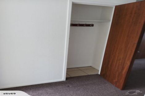 Photo of property in 37 Cascades Road, Pakuranga Heights, Auckland, 2010