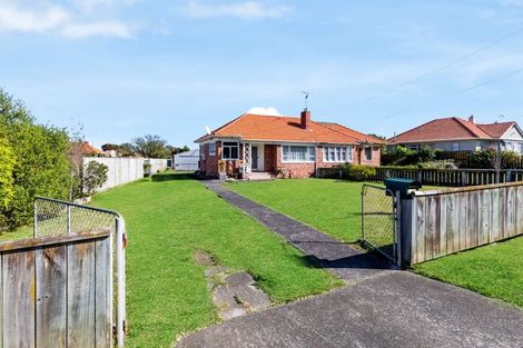 Photo of property in 1 Fergusson Street, Springvale, Whanganui, 4501