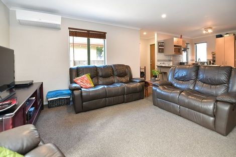 Photo of property in 37 Midshipman Court, Gulf Harbour, Whangaparaoa, 0930