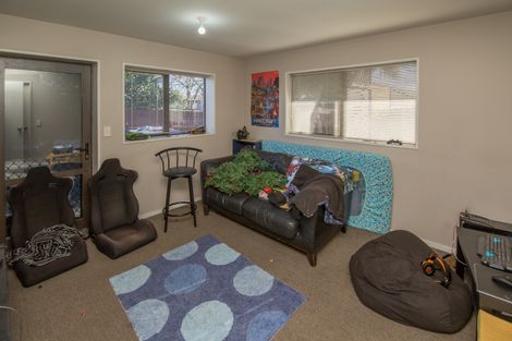 Photo of property in 276 Lake Terrace Road, Shirley, Christchurch, 8061