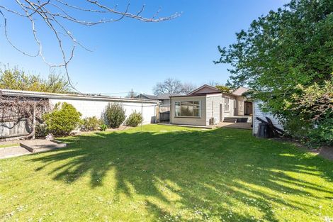 Photo of property in 6 Norwood Street, Beckenham, Christchurch, 8023