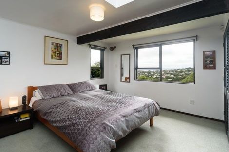 Photo of property in 1 Paparata Street, Karori, Wellington, 6012