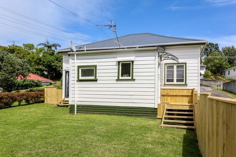 Photo of property in 43 Lorna Street, Lynmouth, New Plymouth, 4310