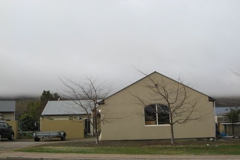 Photo of property in 23 Copper Beech Avenue, Frankton, Queenstown, 9300