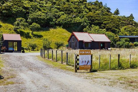 Photo of property in 145 Te Mahoe Road, Mokau, 4376