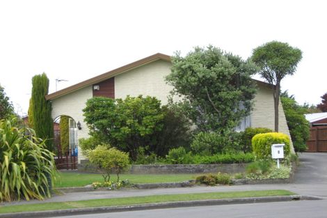 Photo of property in 9 Binstead Place, Avondale, Christchurch, 8061