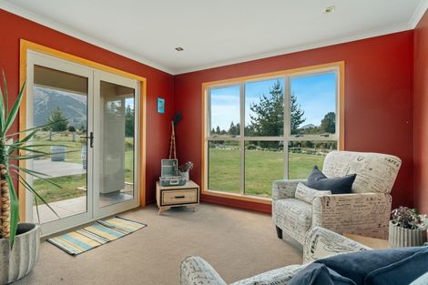 Photo of property in 136 Te Awa Road, Albert Town, Wanaka, 9382