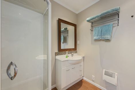 Photo of property in 11 Gemstone Drive, Birchville, Upper Hutt, 5018