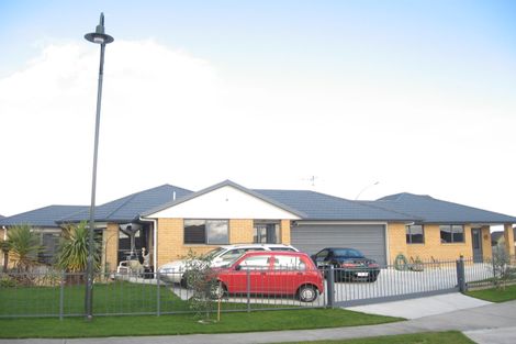 Photo of property in 12 Farringdon Avenue, Rototuna North, Hamilton, 3210