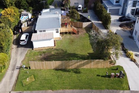 Photo of property in 1/126 Stredwick Drive, Torbay, Auckland, 0630