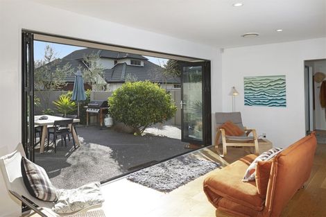 Photo of property in 169 Memorial Avenue, Burnside, Christchurch, 8053