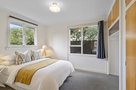 Photo of property in 15 Ostend Place, Avonhead, Christchurch, 8042